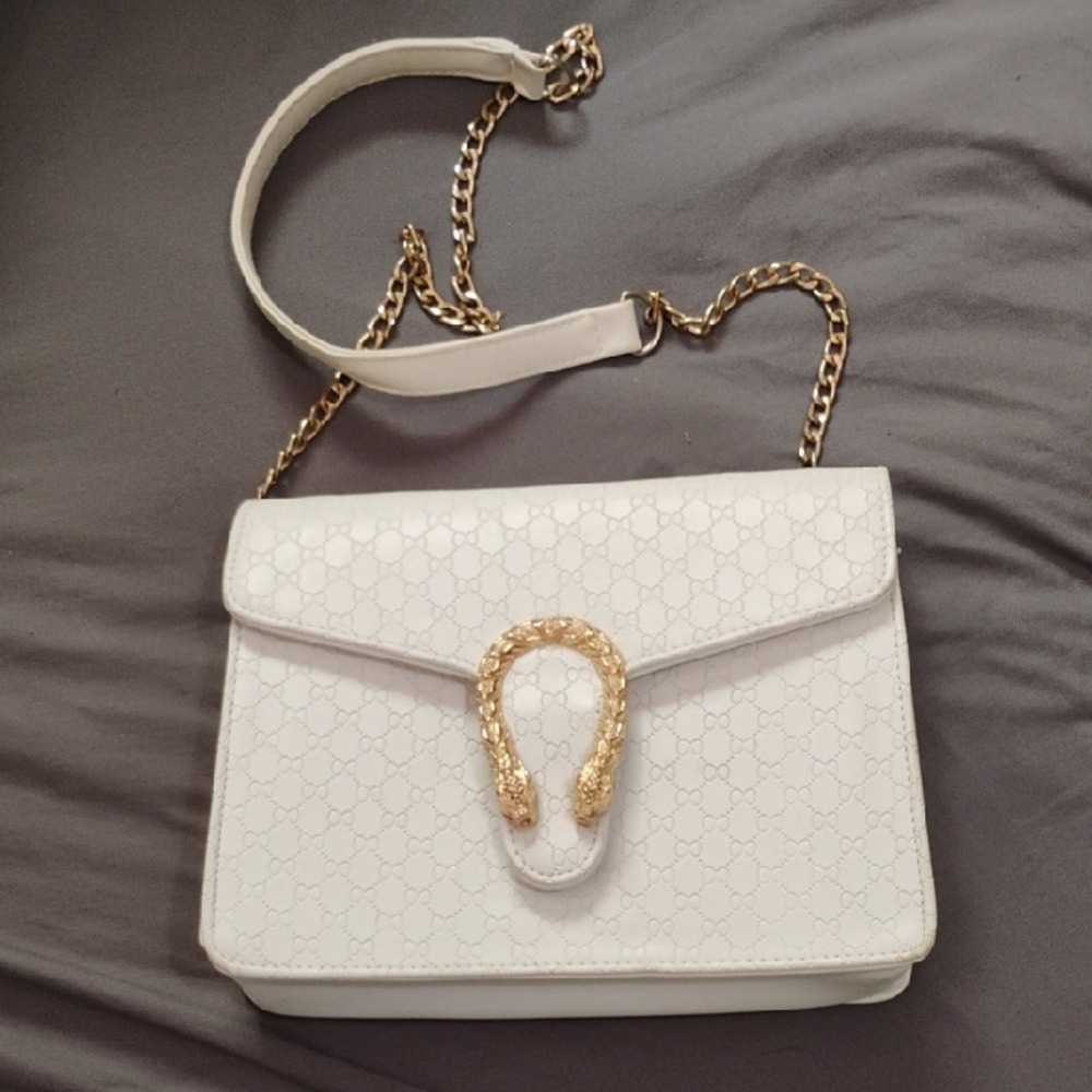 White Shoulder Bag with Gold Chain and Horsebit Accent